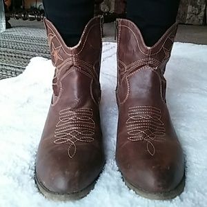 Cowboy Booty's